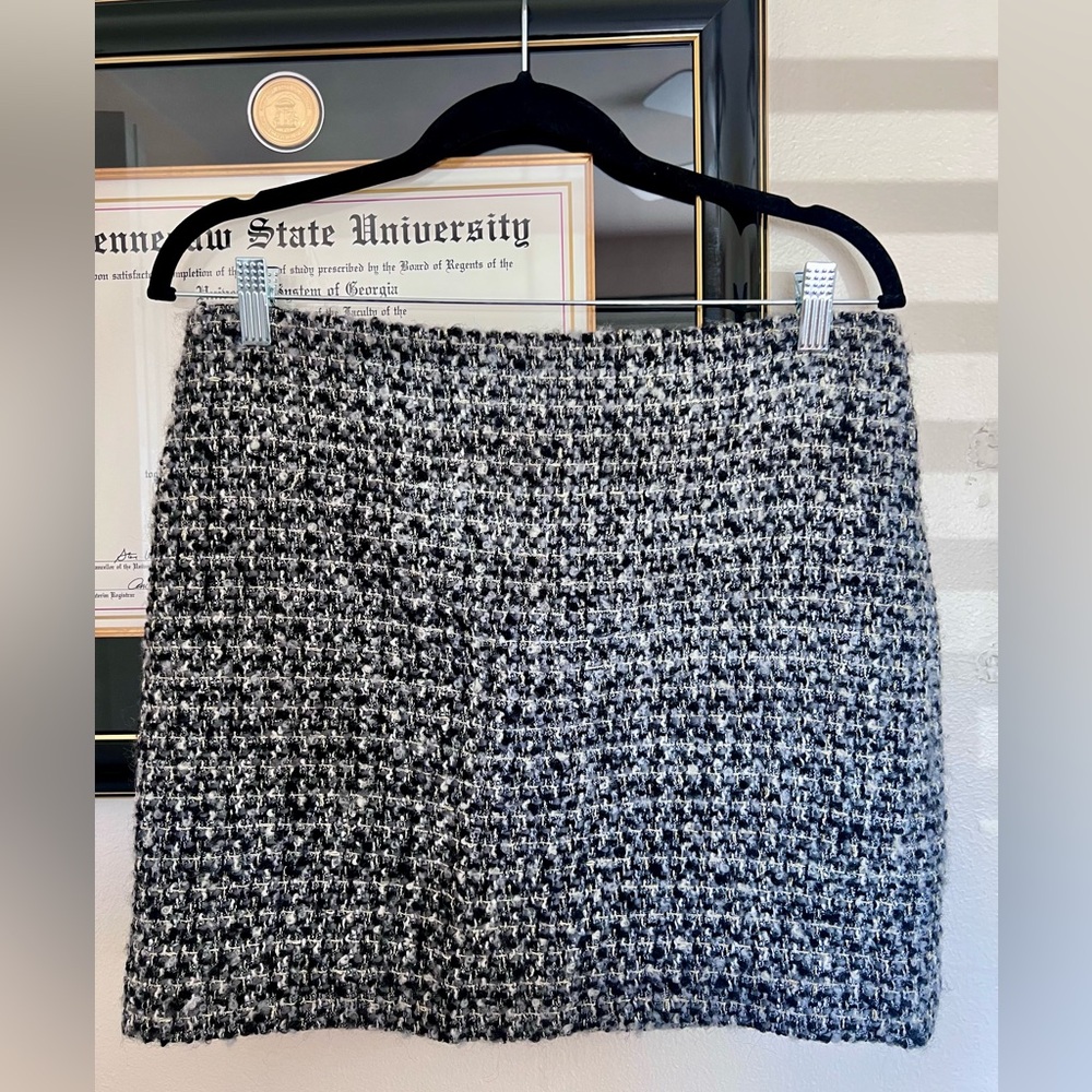 JCrew Wool Metallic Silver and Black Tweed Skirt Size 6